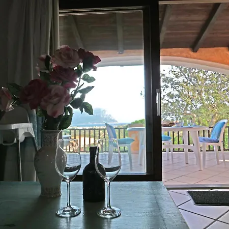 Vista Sul Mare E Tavolara Budoniaffitti Vakantiehuis Porto San Paolo (Sardinia)