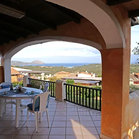 Vista Sul Mare E Tavolara Budoniaffitti بيت للعطل *